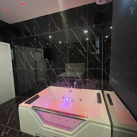 Life Hotel
