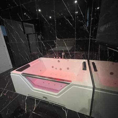 Life Hotel 3*